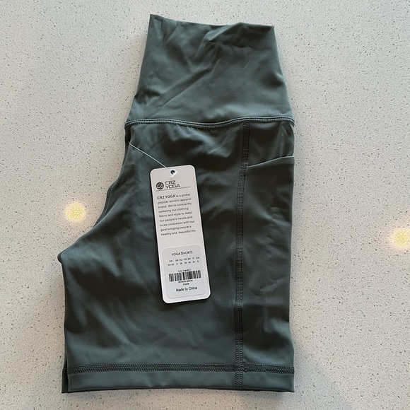 Nakedfeel Pocket Shorts 5'' - Picture 5 of 5